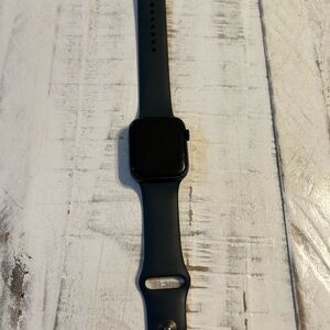 Apple watch SE Series 3